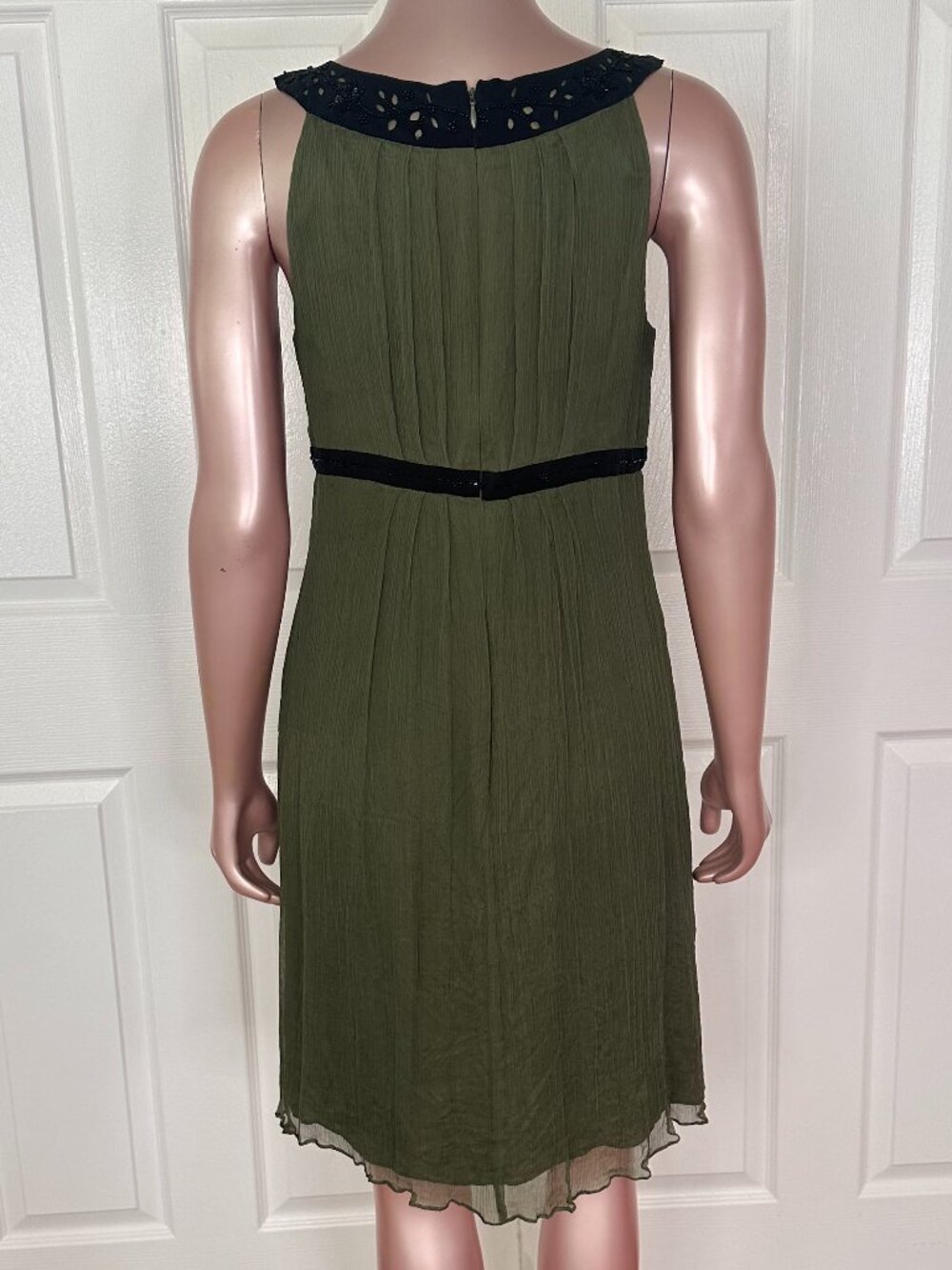 Muse Olive Green 100% Silk Dress | Size 10 | Beaded Neckline | Lined| B-1835 - Picture 5 of 13